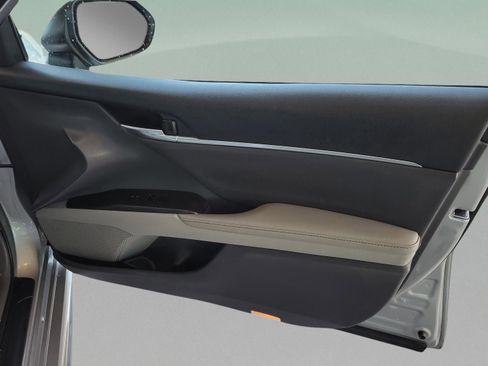 Used 2024 Toyota Camry XSE image 26