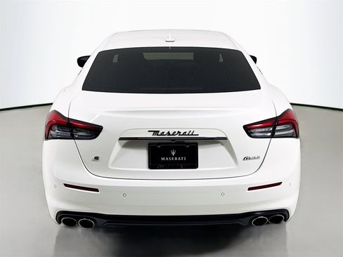 Used 2021 Maserati Ghibli S image 6