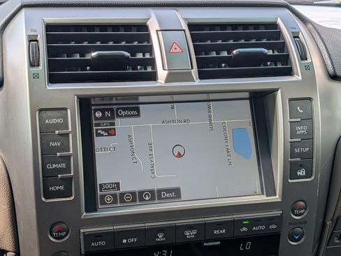 Used 2018 Lexus GX 460 Premium w/ Premium Package AWD/4WD image 29
