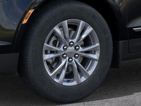 New 2026 Cadillac XT5 Luxury image 9