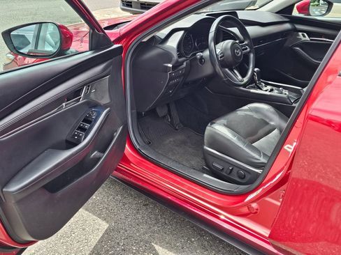 Used 2020 MAZDA MAZDA3 AWD Sedan w/ Premium Package image 15