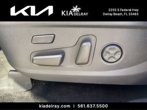 Used 2019 Hyundai Santa Fe FWD image 19