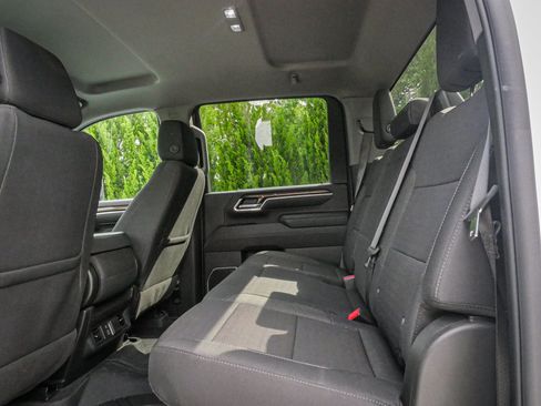 Used 2025 Chevrolet Silverado 2500 LT w/ Convenience Package AWD/4WD image 30