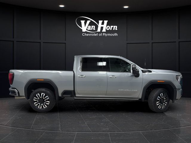 Used 2025 GMC Sierra 3500 Denali Ultimate AWD/4WD image 8