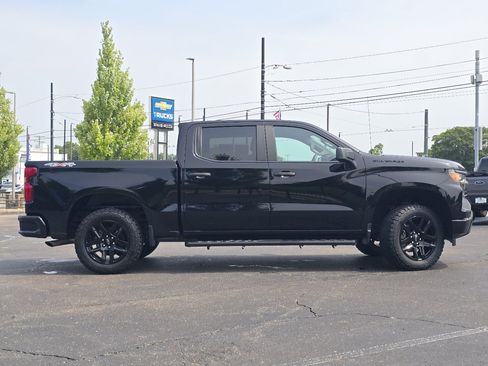 Used 2022 Chevrolet Silverado 1500 Custom w/ LPO, Dark Essentials Package AWD/4WD image 24