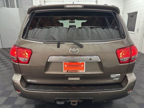 Used 2015 Toyota Sequoia Limited image 9