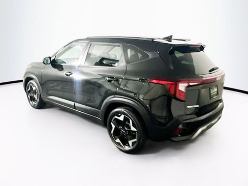 Used 2025 Kia Seltos S image 5