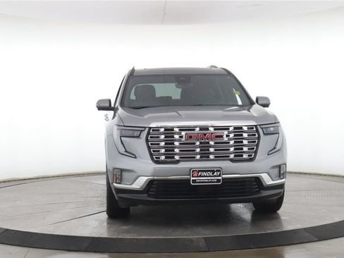 Used 2026 GMC Acadia Denali w/ LPO, Floor Liner Package AWD/4WD image 12