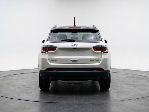 Used 2025 Jeep Compass Limited image 7