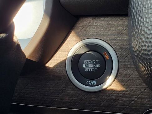 Used 2025 RAM 3500 Longhorn image 26