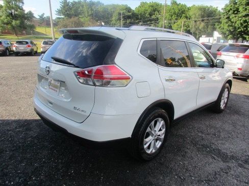 Used 2016 Nissan Rogue SV w/ SV Premium Package AWD/4WD image 8