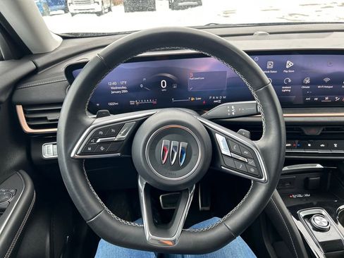Used 2025 Buick Envision Sport Touring image 21