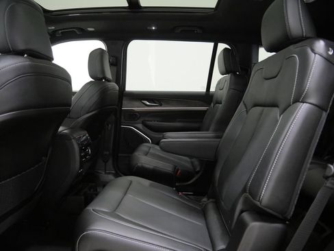 New 2026 Jeep Grand Cherokee L Limited AWD/4WD image 22