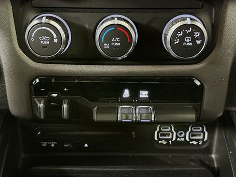 Used 2019 RAM 1500 Big Horn image 15