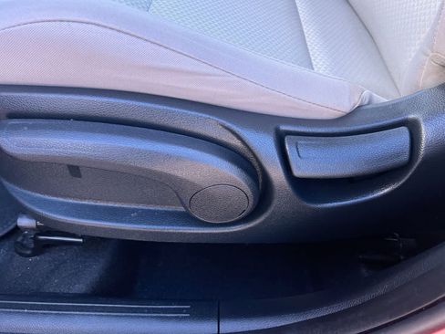 Used 2023 Kia Soul LX FWD image 12
