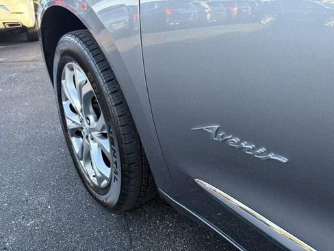 Used 2021 Buick Enclave Avenir w/ Avenir Technology Package image 12