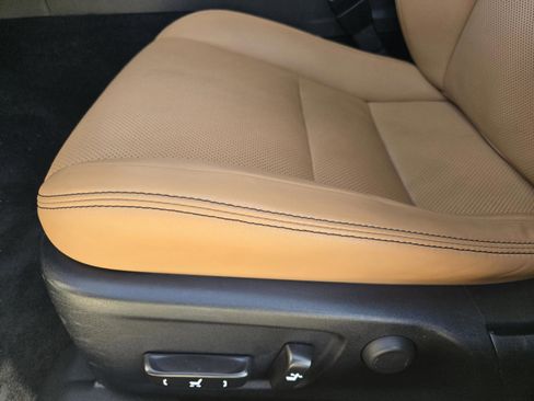 Used 2016 Lexus IS 300 AWD w/ Navigation System Package image 20