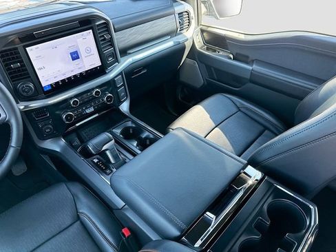 Used 2025 Ford F150 Lariat w/ Equipment Group 502A High image 24