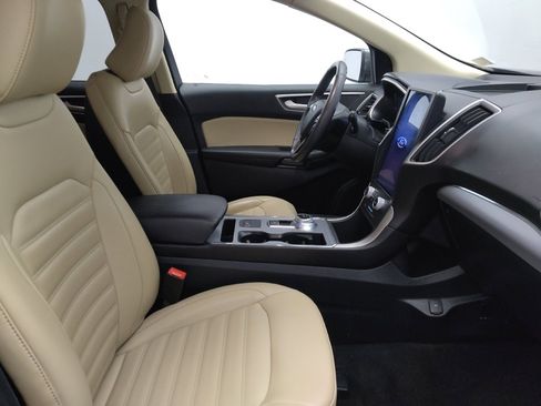 Used 2021 Ford Edge SEL w/ Convenience Package image 21