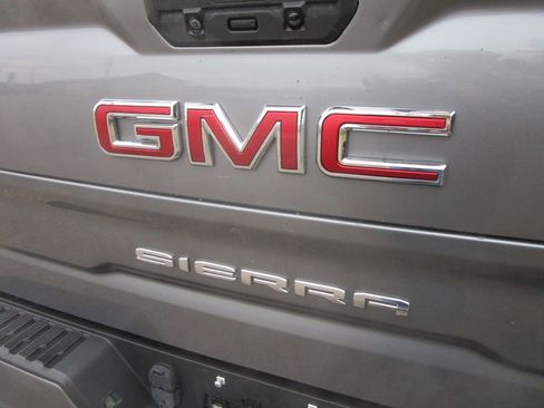 Used 2021 GMC Sierra 1500 AT4 image 11