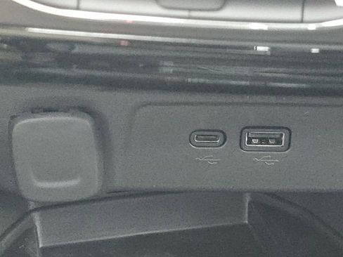 New 2026 Chevrolet Trax ACTIV w/ Sunroof Package image 11