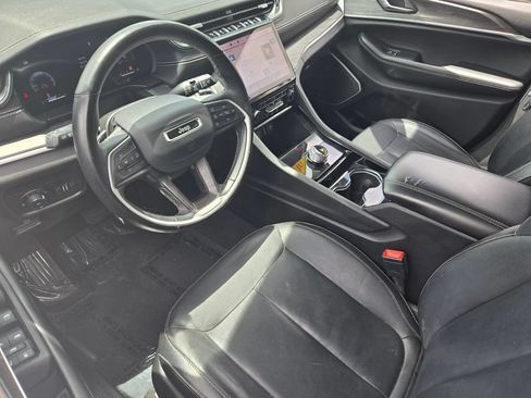 Used 2022 Jeep Grand Cherokee L Limited RWD image 14