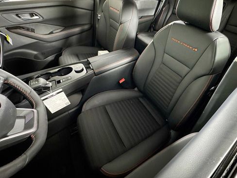 New 2026 Nissan Rogue SV AWD/4WD image 18
