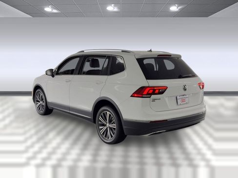 Used 2018 Volkswagen Tiguan SEL FWD image 3