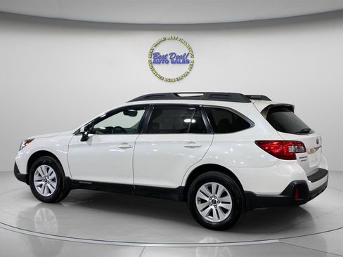Used 2018 Subaru Outback 2.5i Premium image 5