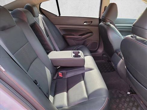 Used 2023 Nissan Altima 2.5 SR w/ SR Premium Package FWD image 16