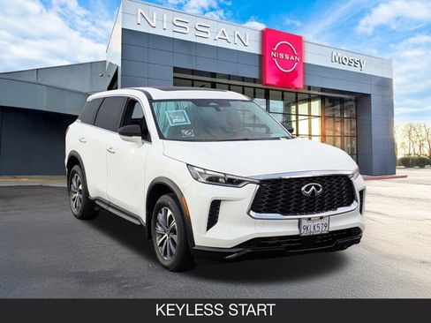 Certified 2025 INFINITI QX60 Pure image 2