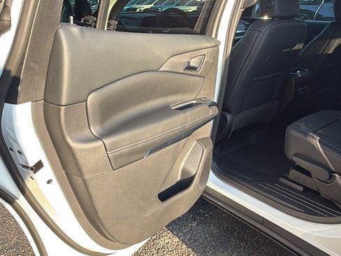 New 2027 Chevrolet Traverse LT w/ Midnight/Sport Edition FWD image 18