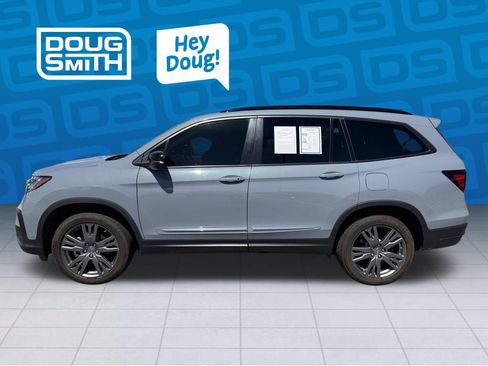 Used 2022 Honda Pilot Sport image 2