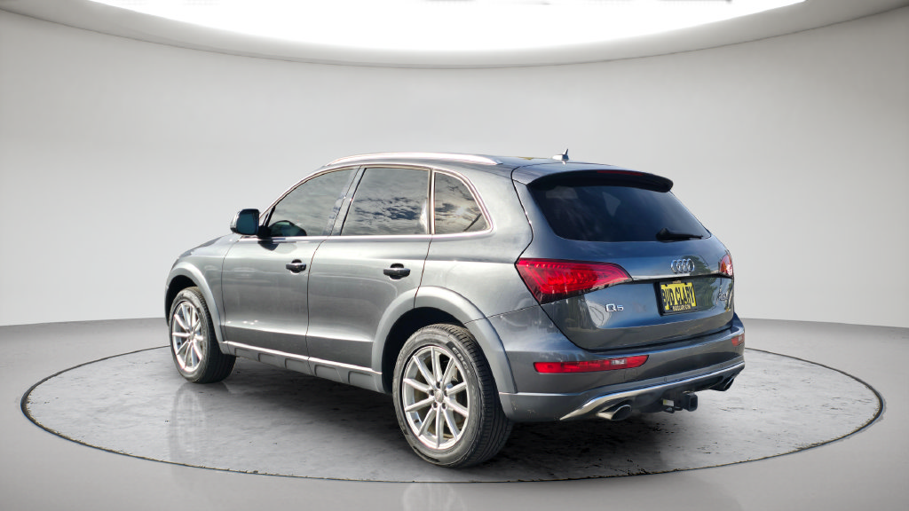 Used 2017 Audi Q5 2.0T Premium Plus w/ Technology Package AWD/4WD image 12