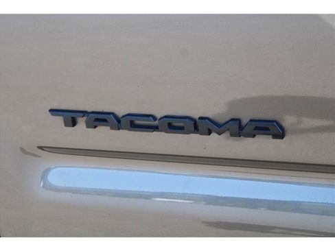 Used 2011 Toyota Tacoma 4x4 Regular Cab image 20