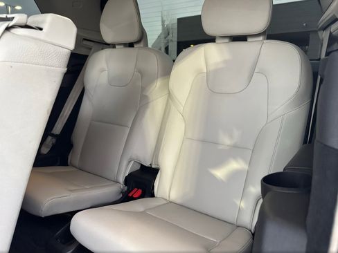 Used 2022 Volvo XC90 T8 Inscription Expression w/ Advanced Package image 21