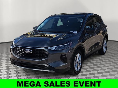 Used 2025 Ford Escape Active FWD image 7
