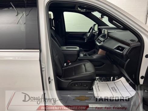 Used 2024 Chevrolet Suburban High Country w/ Advanced Technology Package AWD/4WD image 50