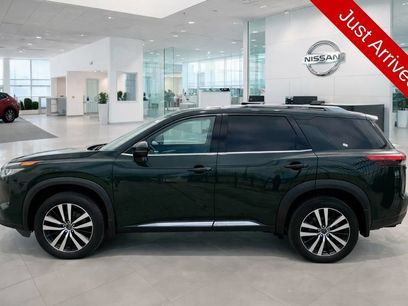 Used 2023 Nissan Pathfinder Platinum