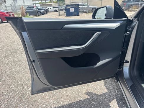 Used 2025 Tesla Model Y Performance AWD/4WD image 10
