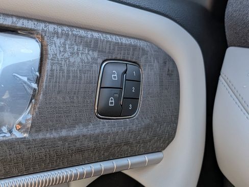 New 2026 Ford Explorer Platinum AWD/4WD image 32