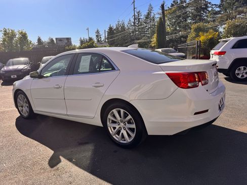 Used 2015 Chevrolet Malibu LT FWD image 5