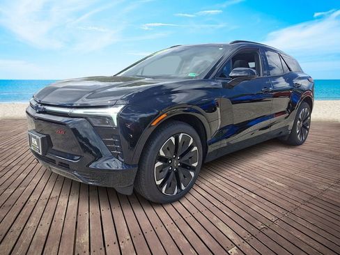 New 2025 Chevrolet Blazer EV RS RWD image 2