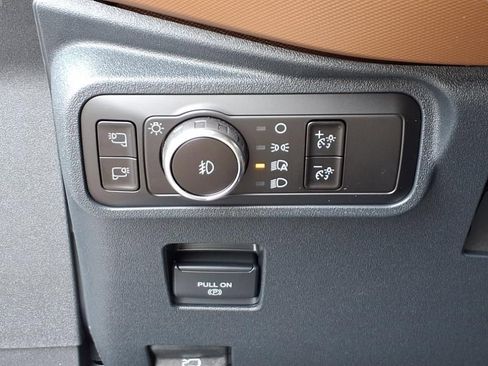 Used 2024 Ford Bronco Outer Banks image 17