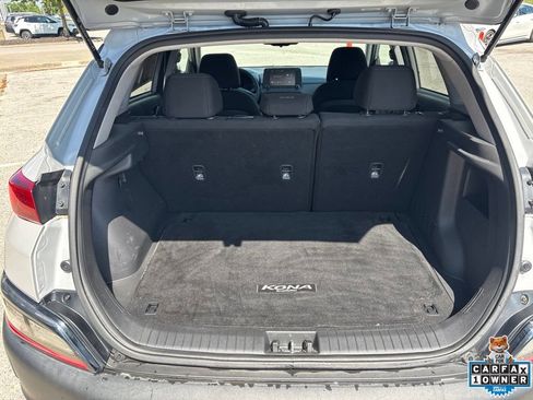 Used 2023 Hyundai Kona SEL FWD image 3