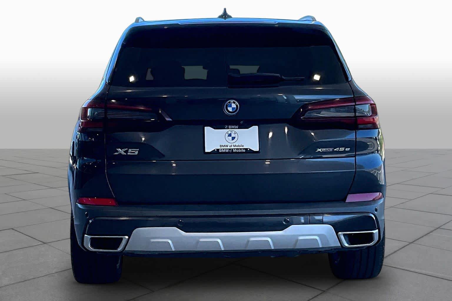 Used 2022 BMW X5 xDrive45e w/ Luxury Seating Package AWD/4WD image 4