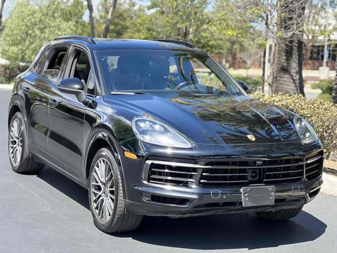 Used 2019 Porsche Cayenne S image 21