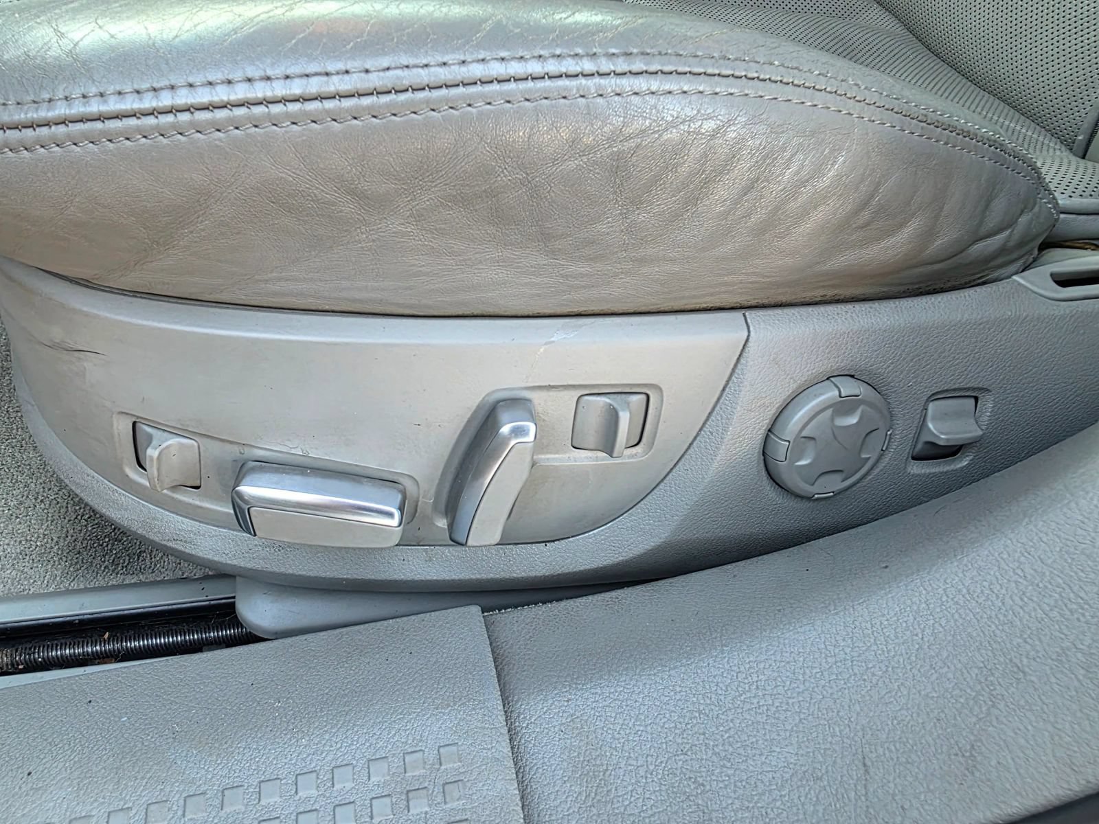 Used 2004 Audi A8 L 4.2 AWD/4WD image 18