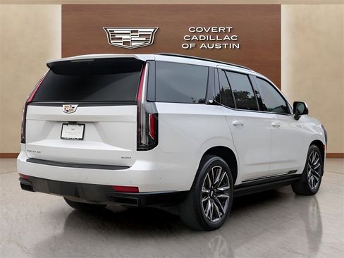 Certified 2023 Cadillac Escalade Sport Platinum image 4