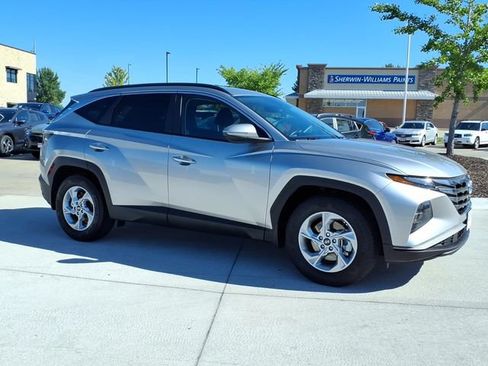 Used 2023 Hyundai Tucson SEL FWD image 3